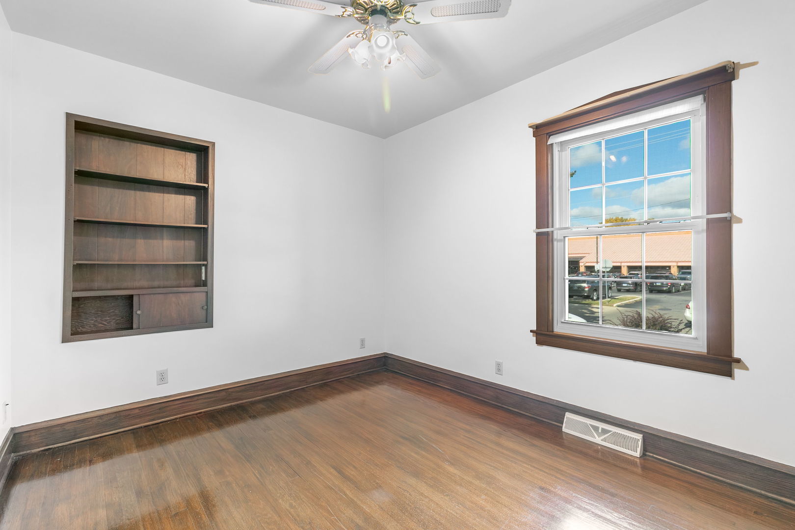 3002 Euclid Avenue, Berwyn, IL 60402