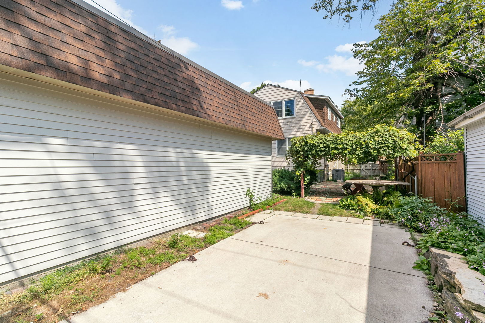 3002 Euclid Avenue, Berwyn, IL 60402