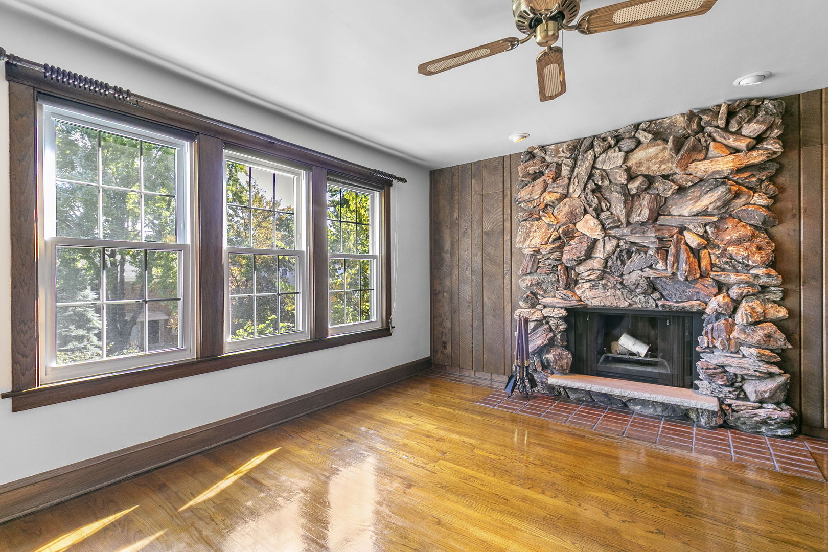 3002 Euclid Avenue, Berwyn, IL 60402