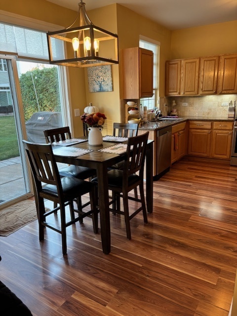 1433 White Pine Lane, Bolingbrook, IL 60490