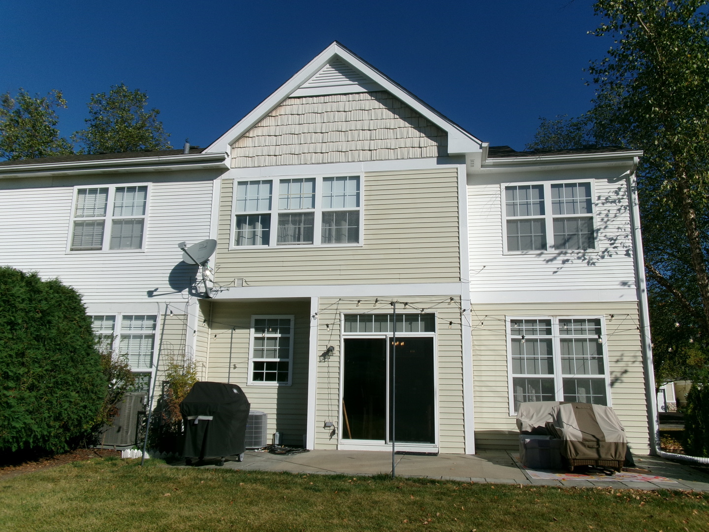 1433 White Pine Lane, Bolingbrook, IL 60490