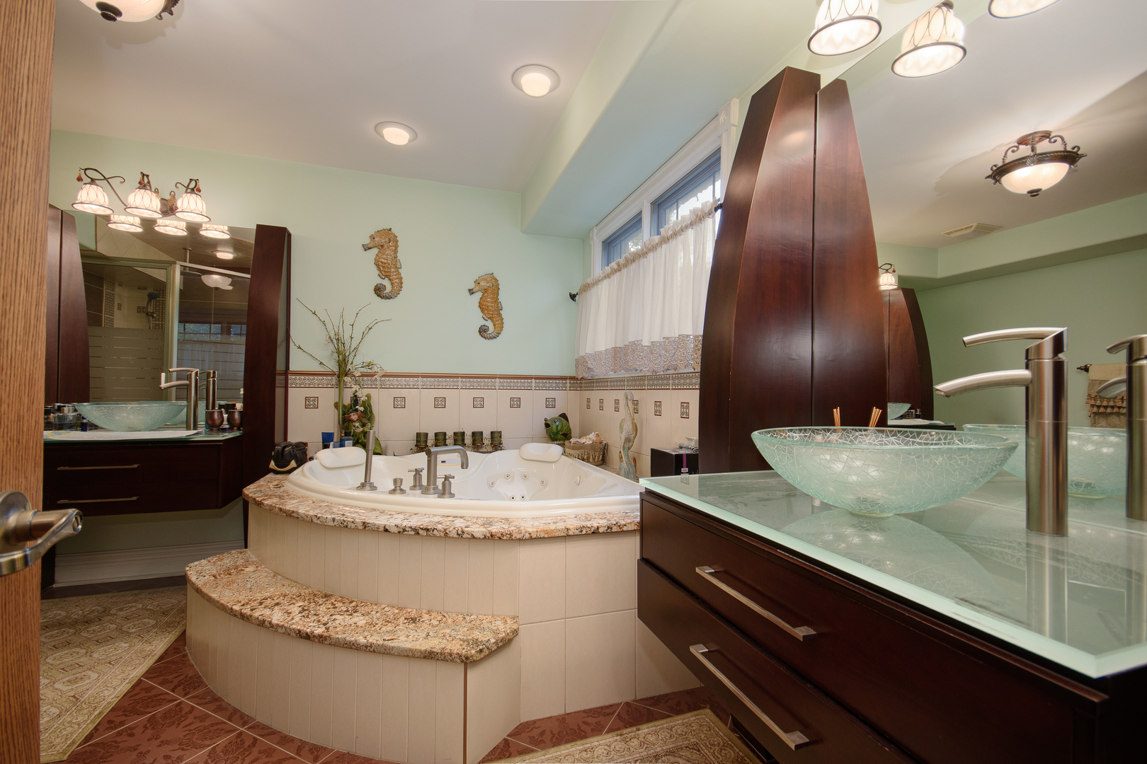 11226 Hiawatha Lane, Indian Head Park, IL 60525