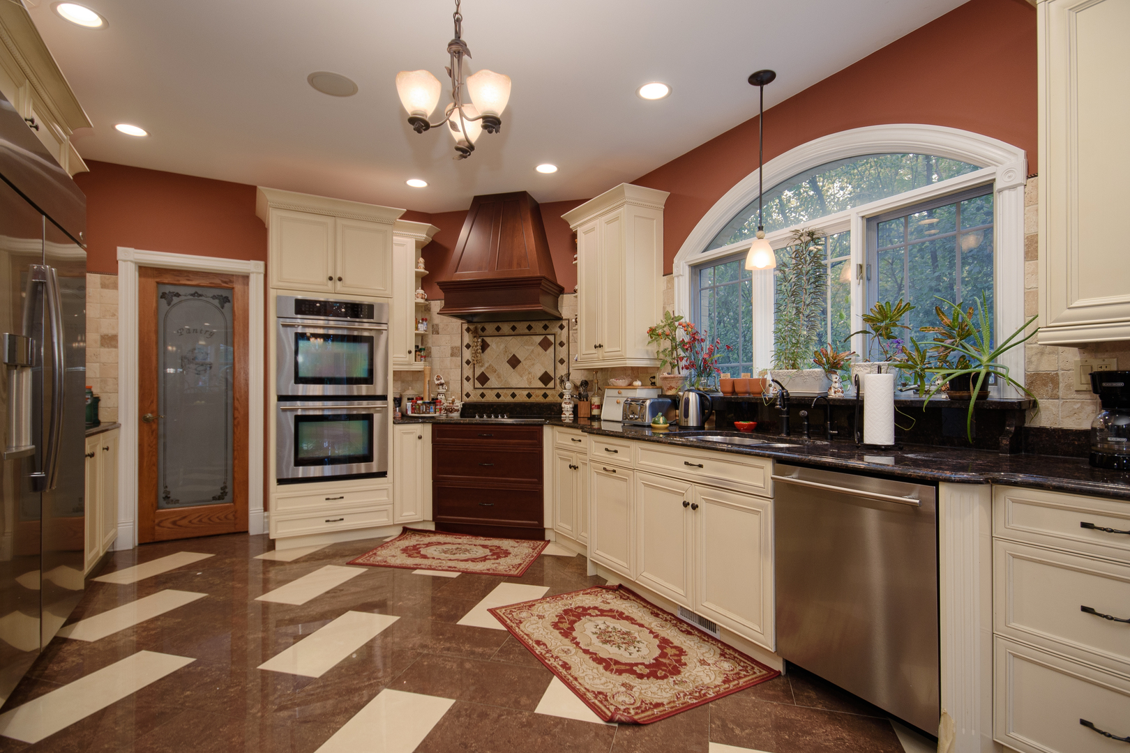 11226 Hiawatha Lane, Indian Head Park, IL 60525