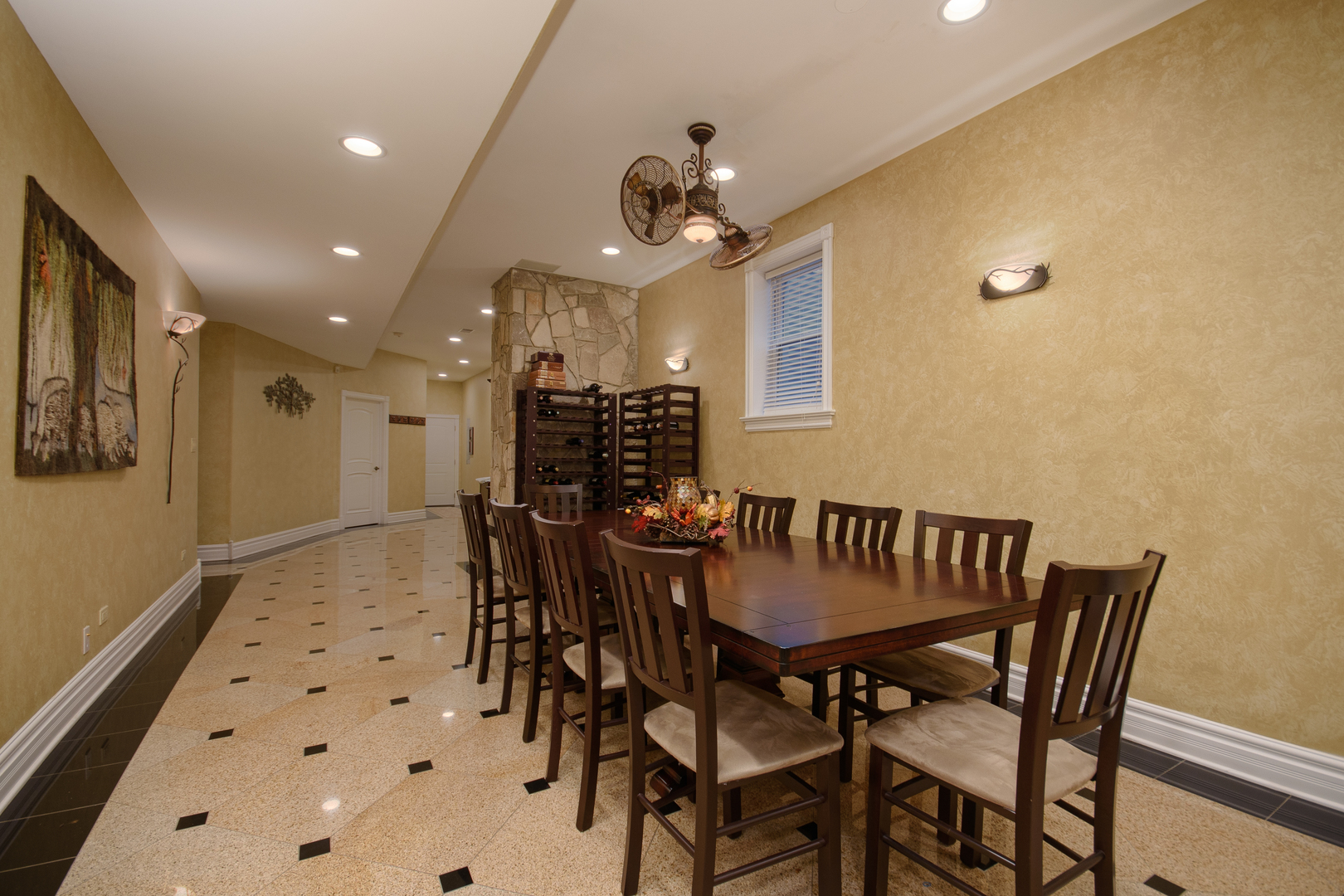 11226 Hiawatha Lane, Indian Head Park, IL 60525