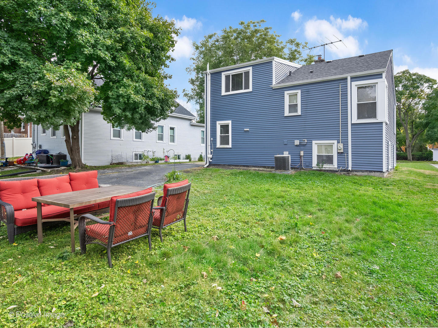 412 E Washington Street, Villa Park, IL 60181