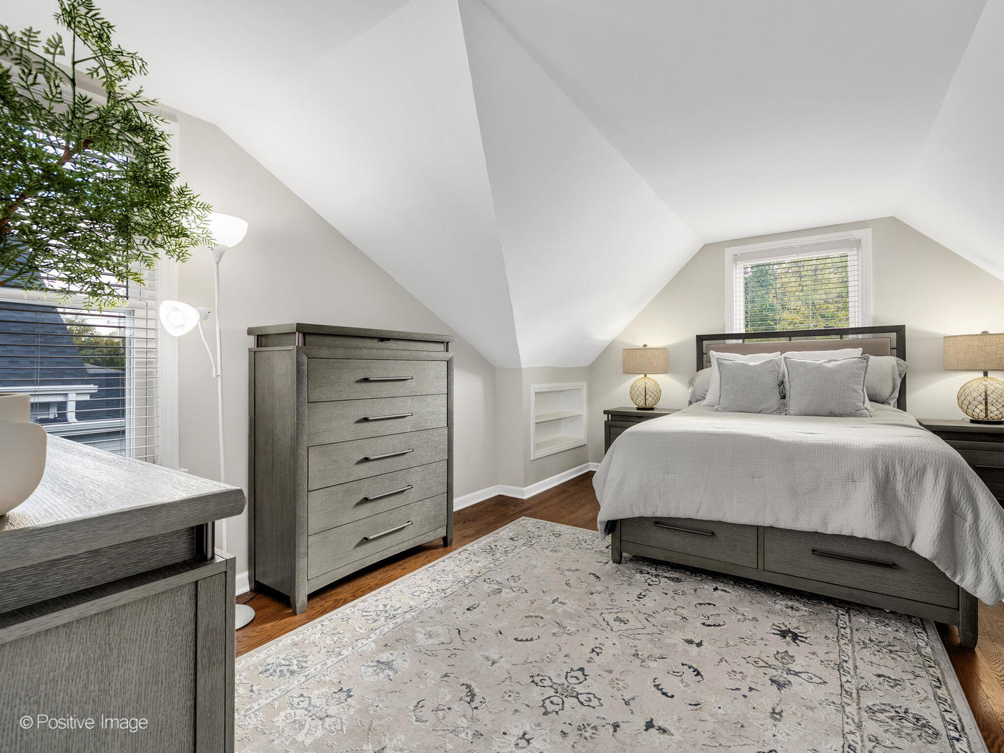 412 E Washington Street, Villa Park, IL 60181