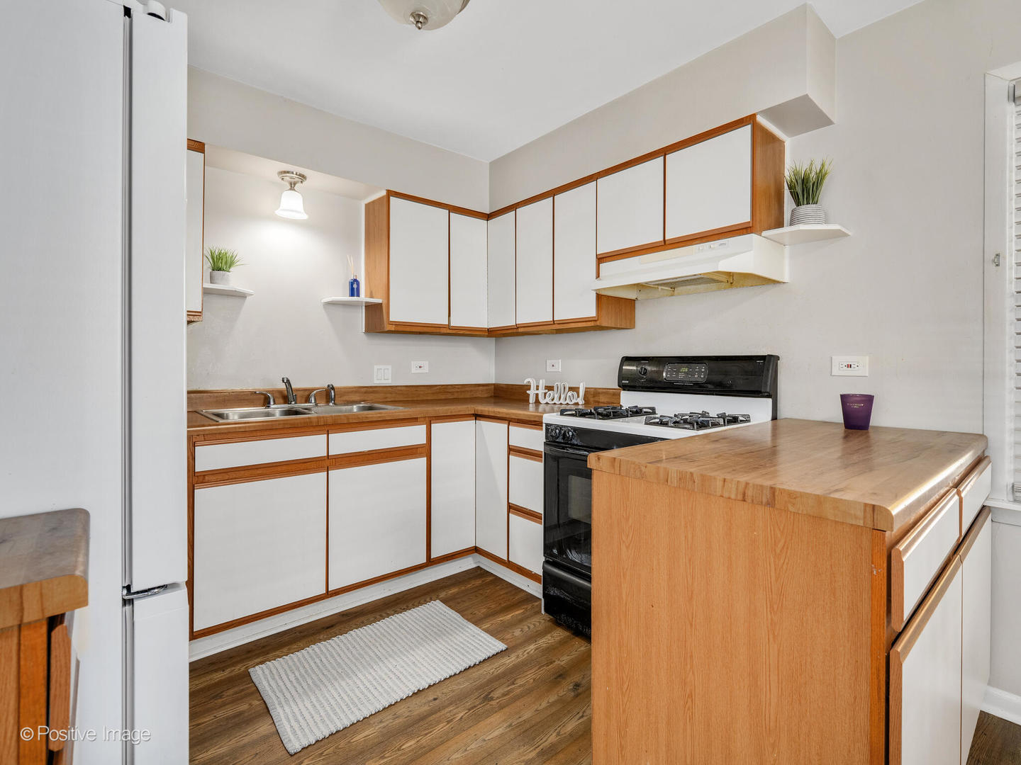 412 E Washington Street, Villa Park, IL 60181