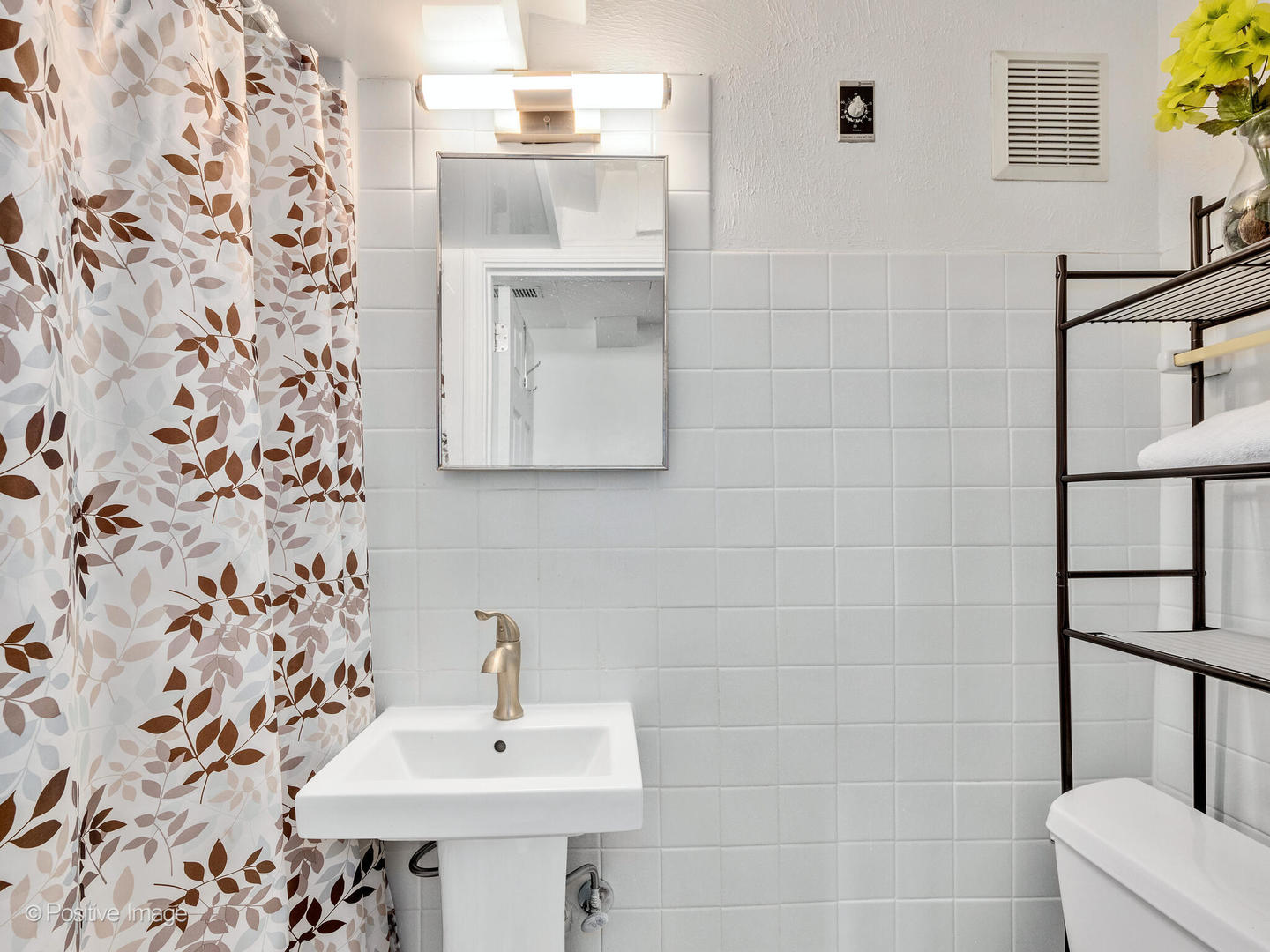 412 E Washington Street, Villa Park, IL 60181