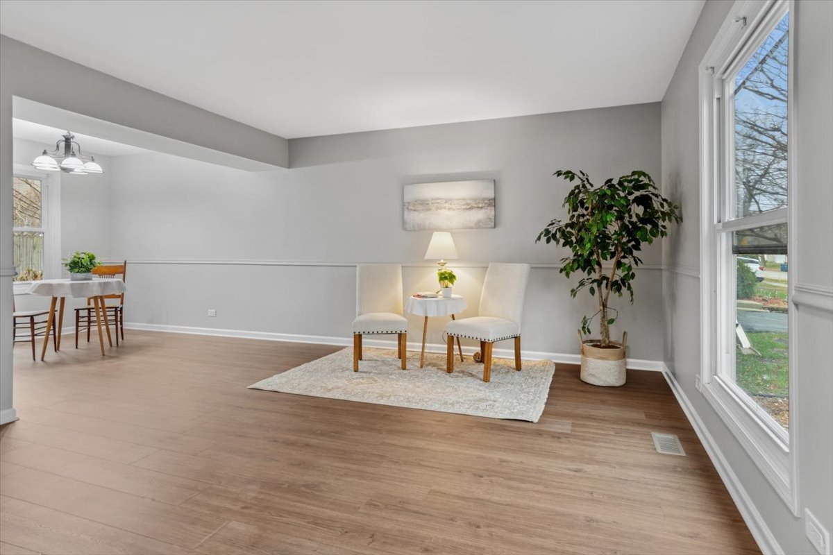 3131 Portland Court, Aurora, IL 60504