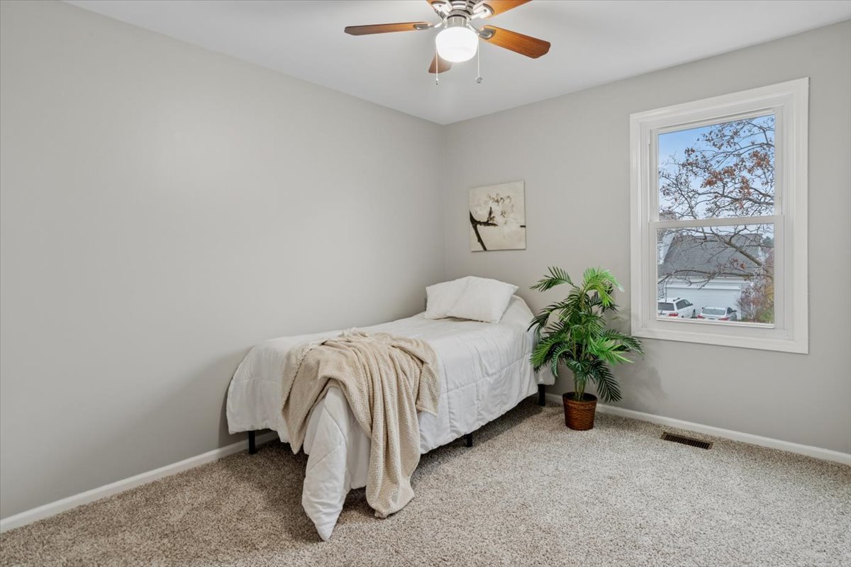 3131 Portland Court, Aurora, IL 60504