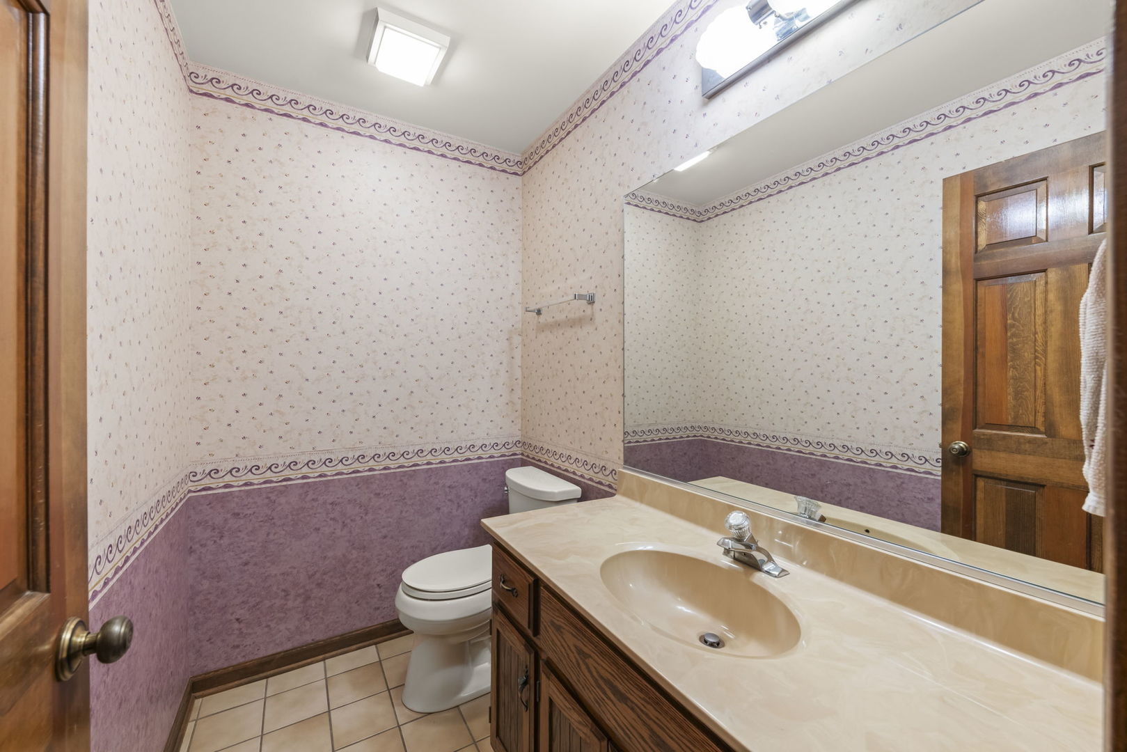 213 Winding Creek Drive, Naperville, IL 60565