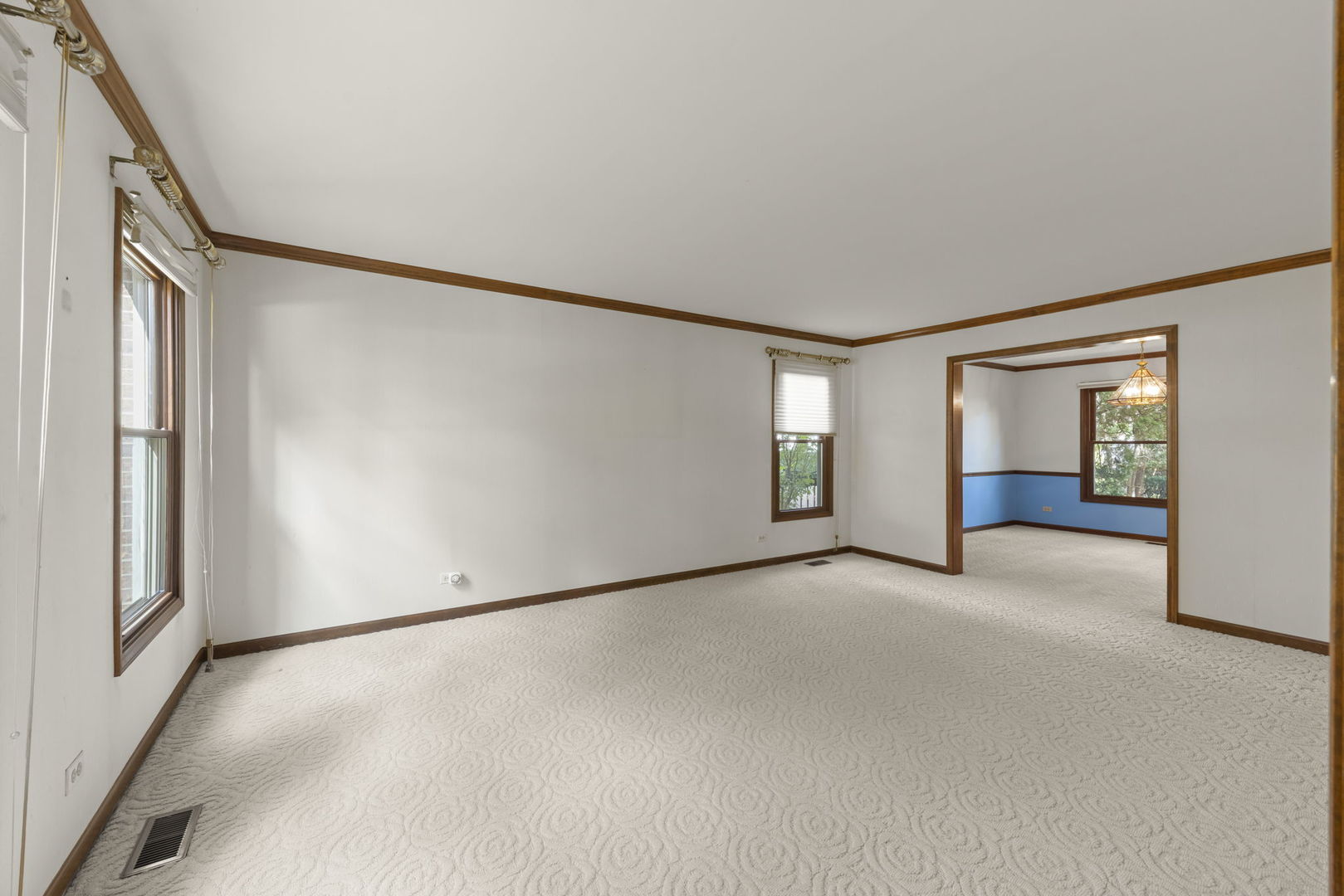 213 Winding Creek Drive, Naperville, IL 60565