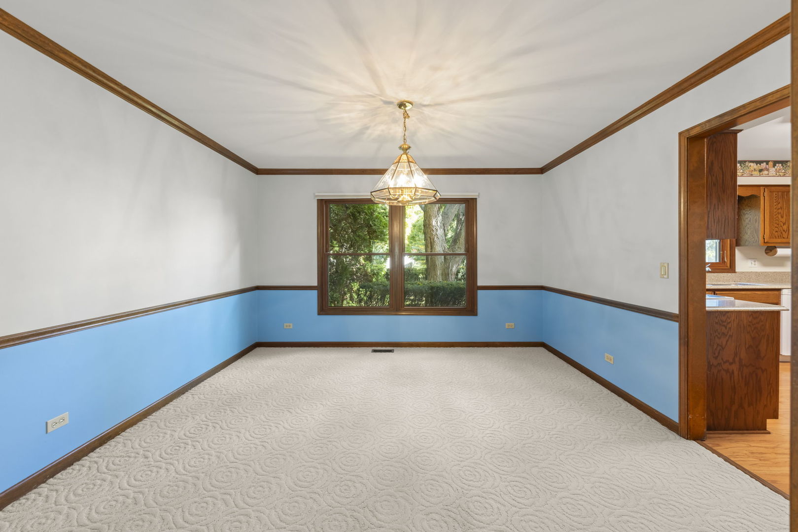 213 Winding Creek Drive, Naperville, IL 60565