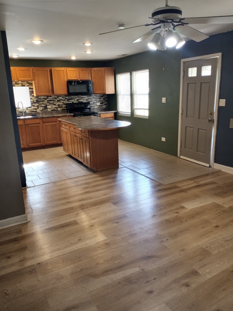 3041 Lincoln Street, Franklin Park, IL 60131