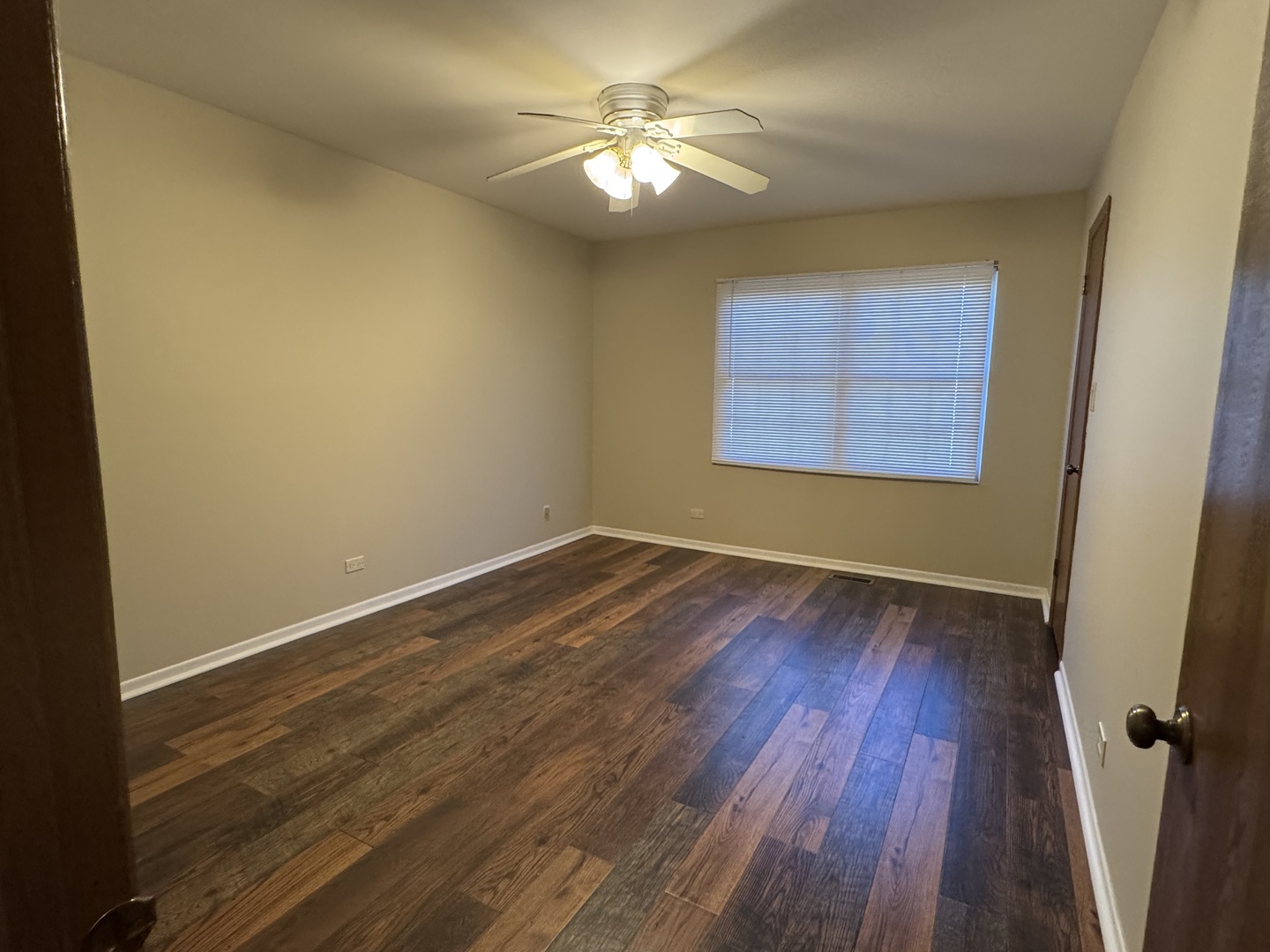 248 Whitewood Drive, Streamwood, IL 60107