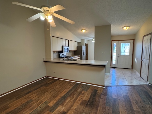 248 Whitewood Drive, Streamwood, IL 60107