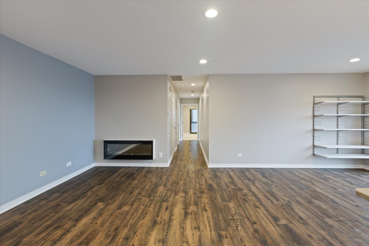 222 S Racine Avenue #408, Chicago, IL 60607