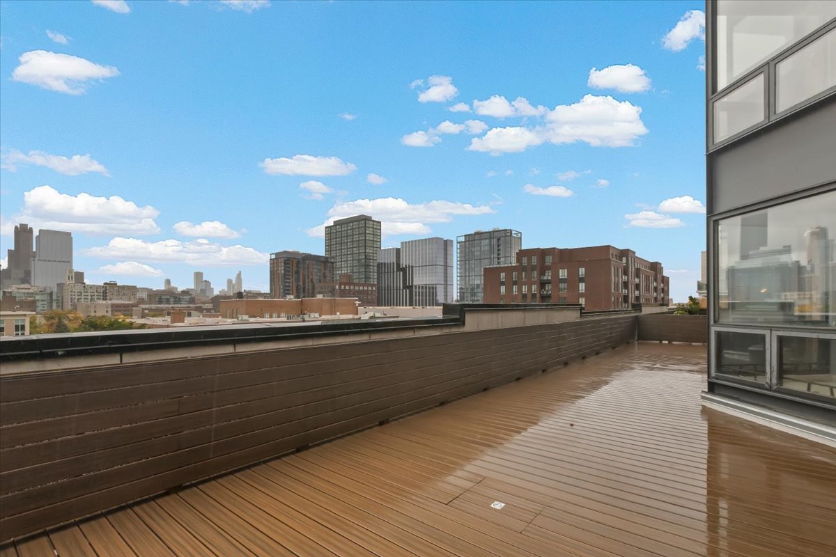 222 S Racine Avenue #408, Chicago, IL 60607