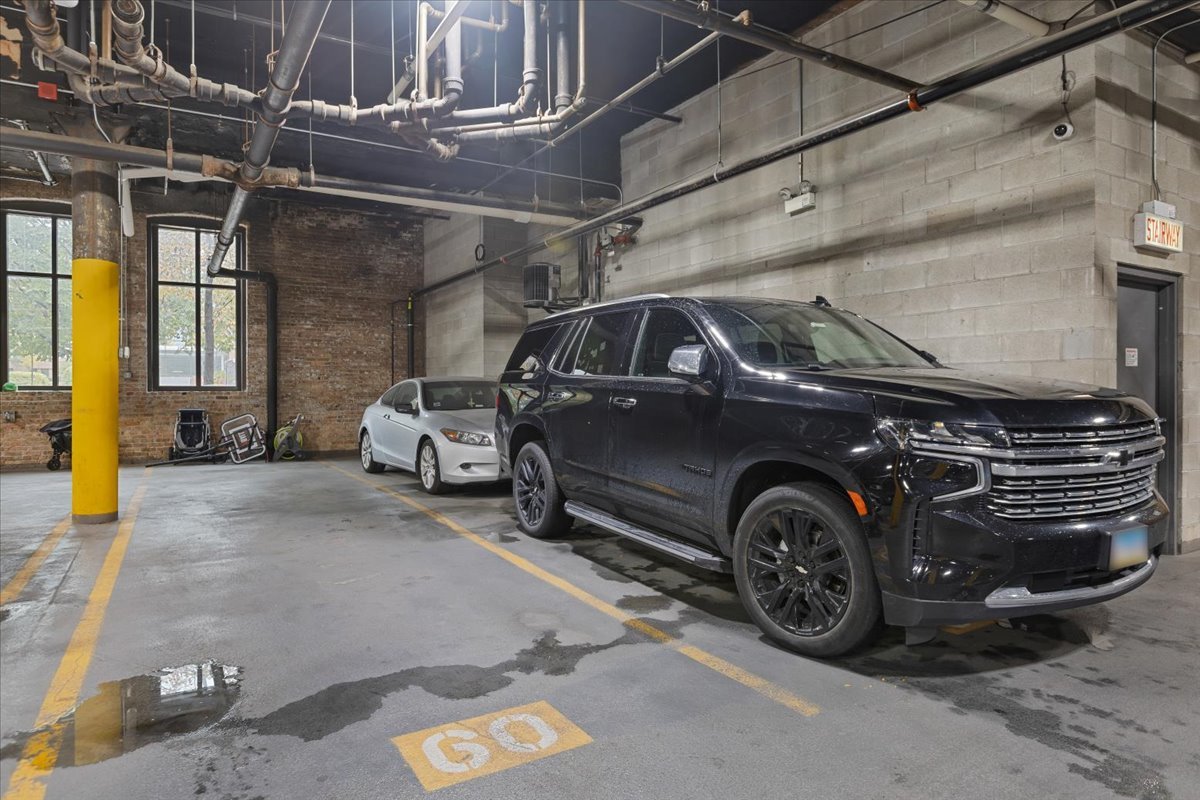 222 S Racine Avenue #408, Chicago, IL 60607