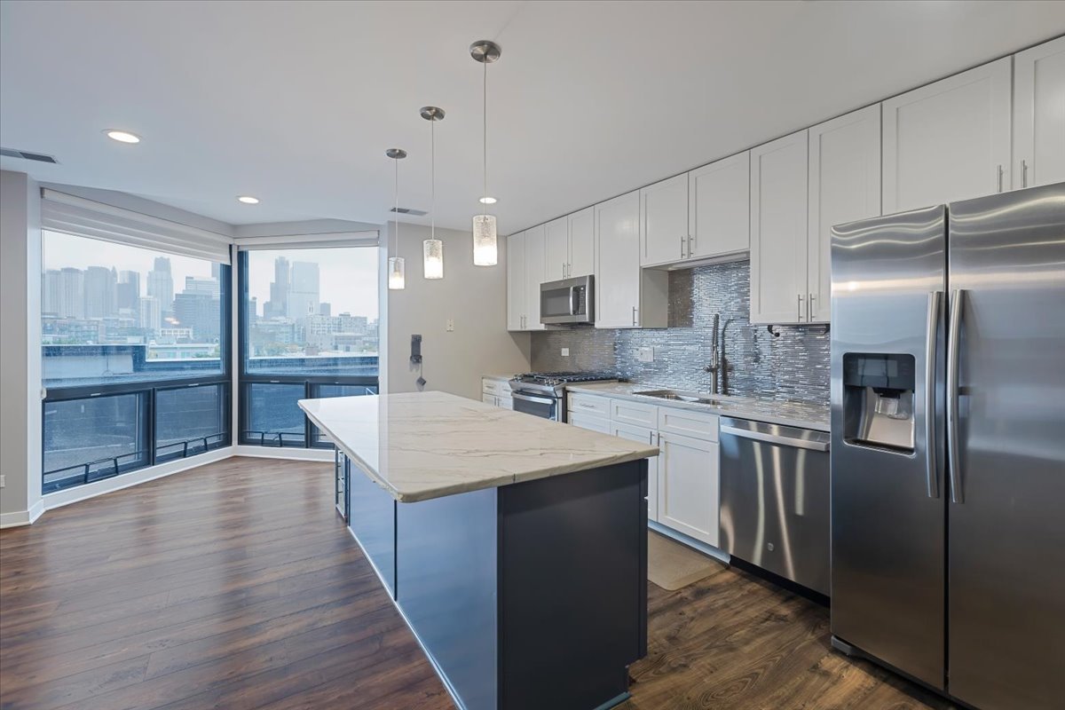 222 S Racine Avenue #408, Chicago, IL 60607