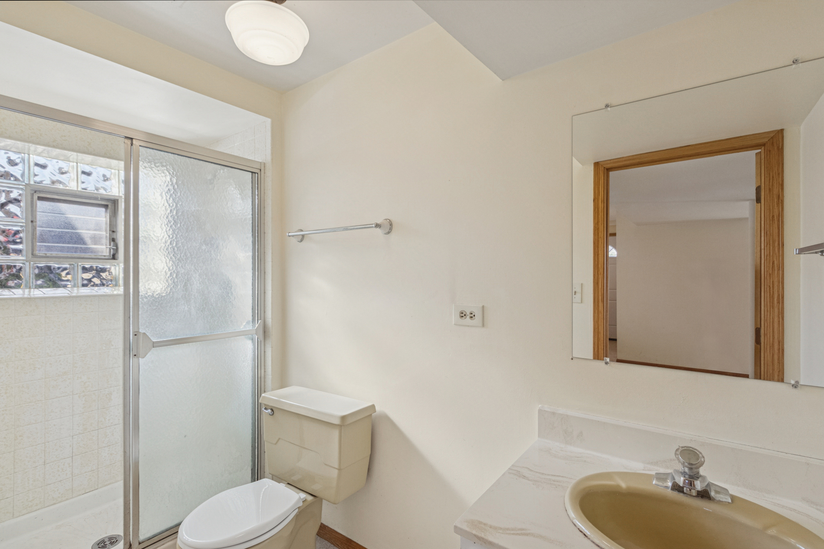 851 Love Street, Elk Grove Village, IL 60007