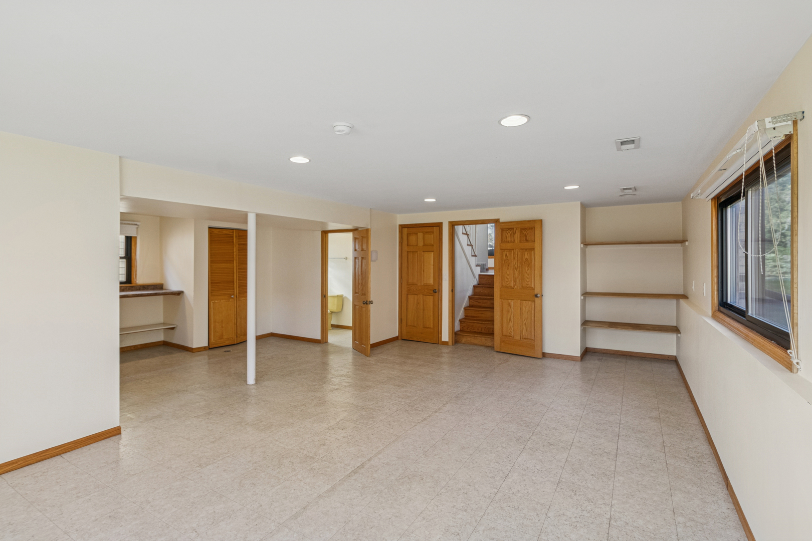 851 Love Street, Elk Grove Village, IL 60007