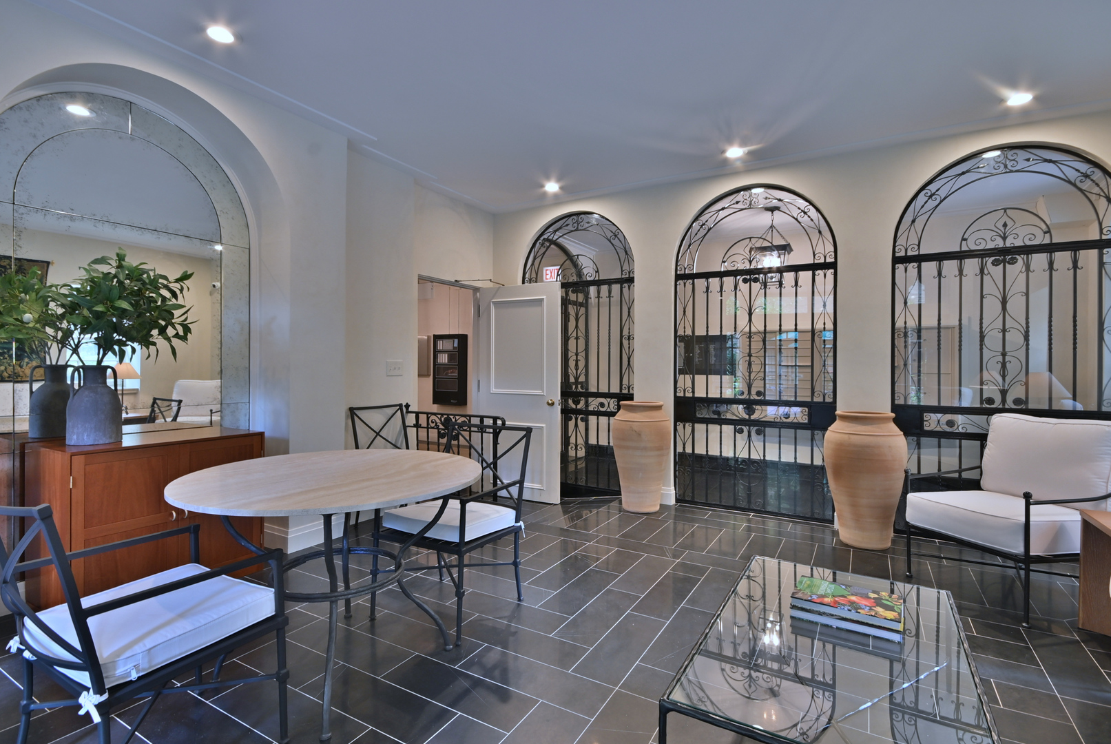 70 E Scott Street #408, Chicago, IL 60610