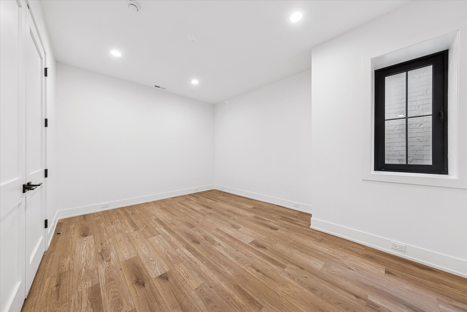 104 S Monroe Street, Hinsdale, IL 60521