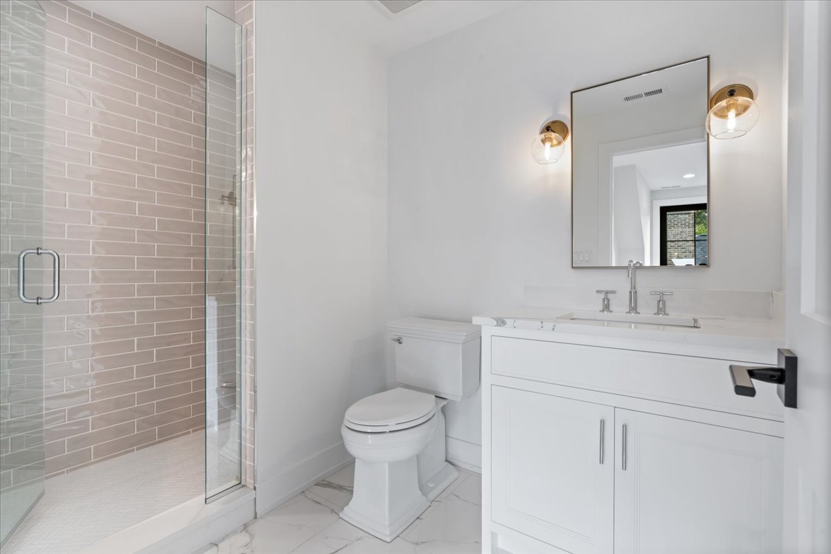 104 S Monroe Street, Hinsdale, IL 60521