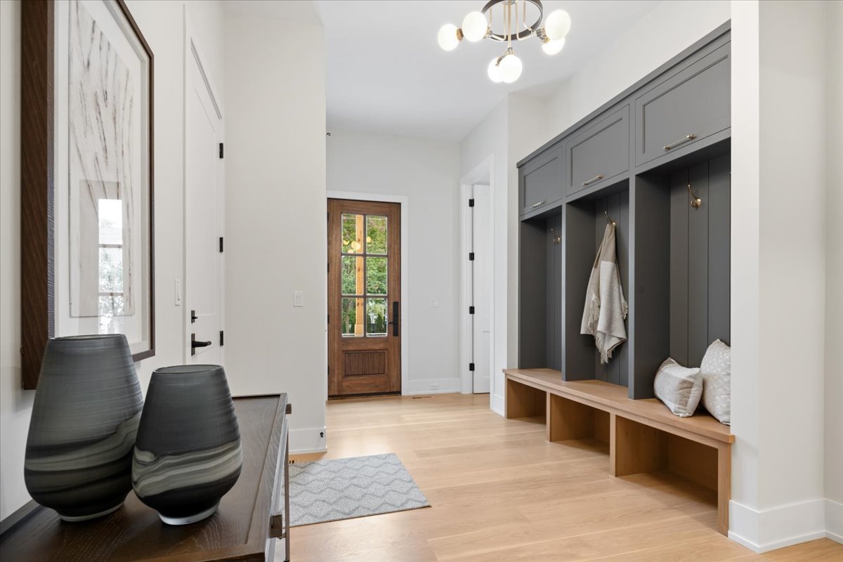 104 S Monroe Street, Hinsdale, IL 60521