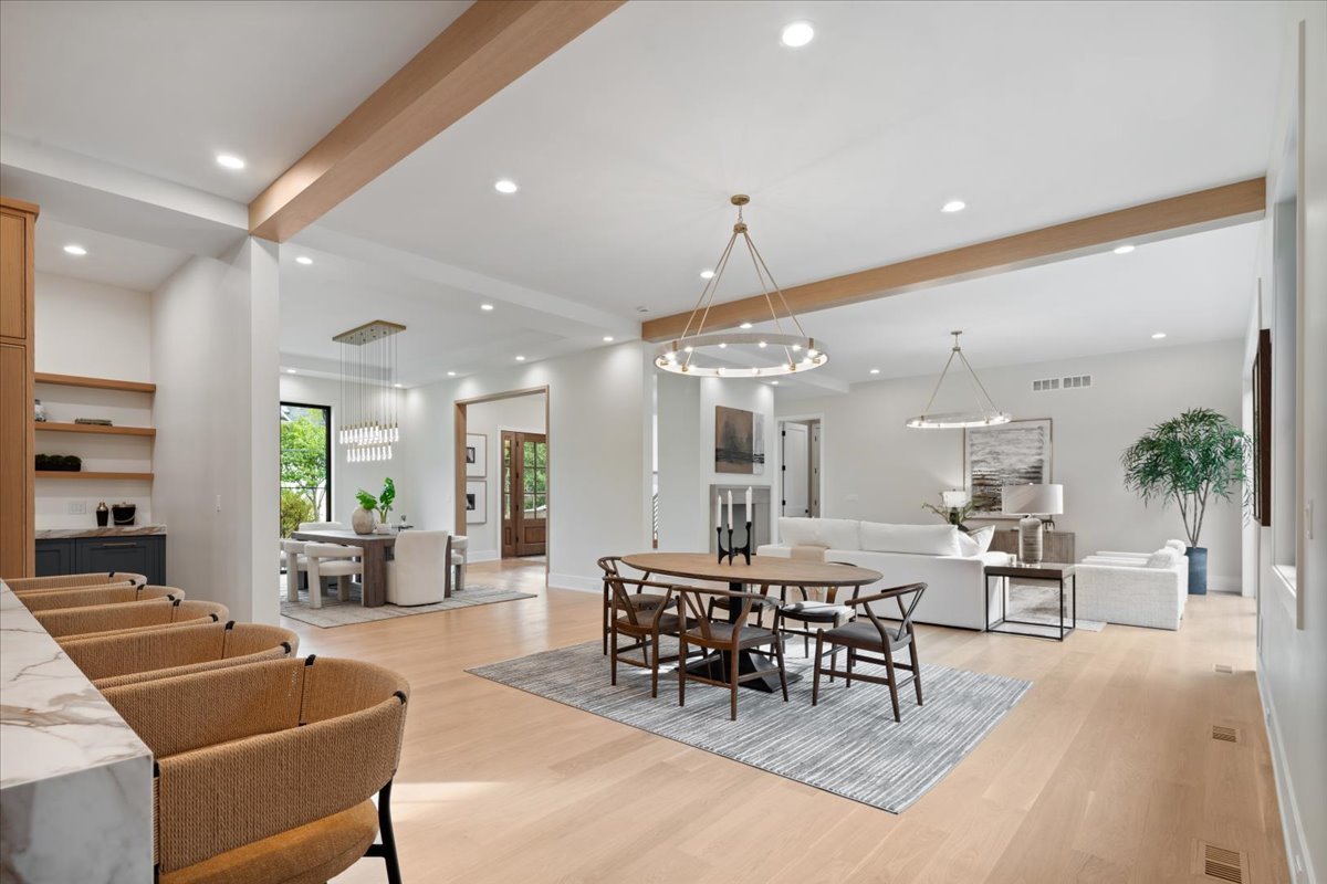 104 S Monroe Street, Hinsdale, IL 60521