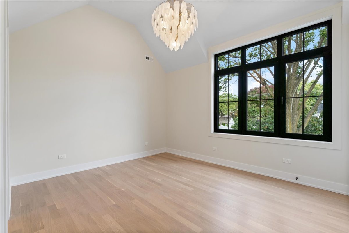 104 S Monroe Street, Hinsdale, IL 60521