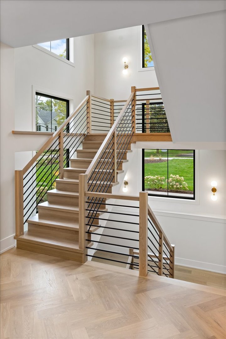 104 S Monroe Street, Hinsdale, IL 60521