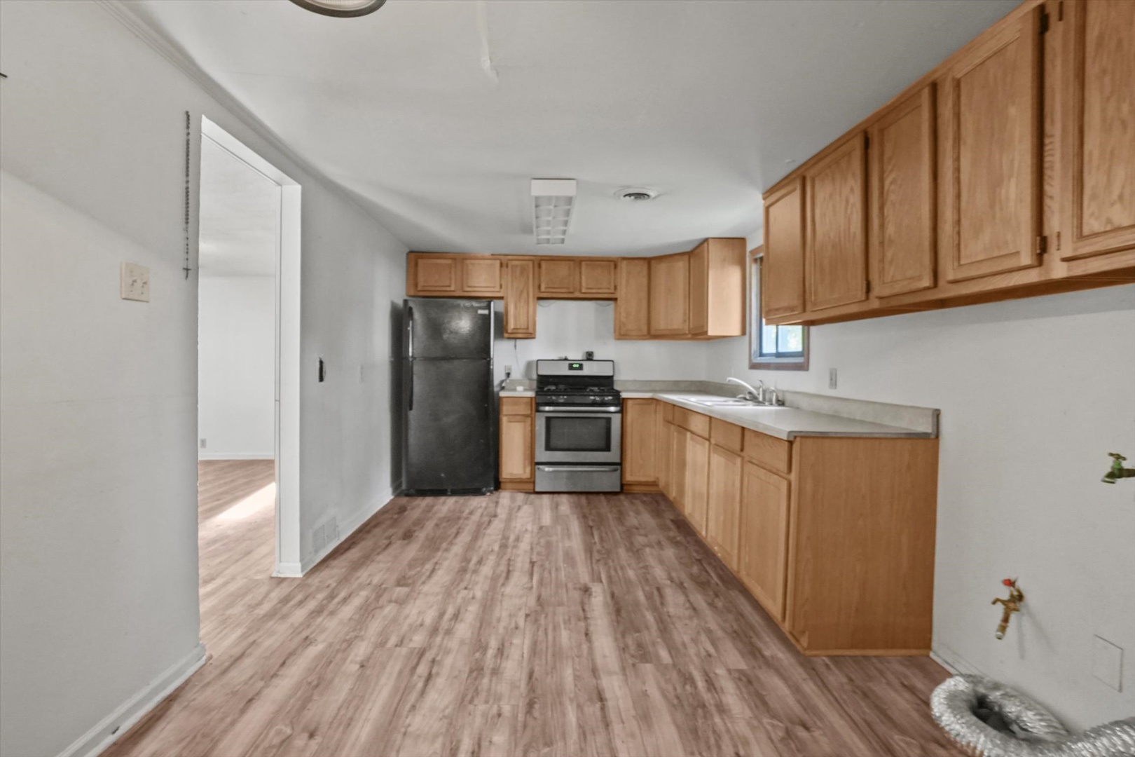 2325 University Avenue, Crest Hill, IL 60403