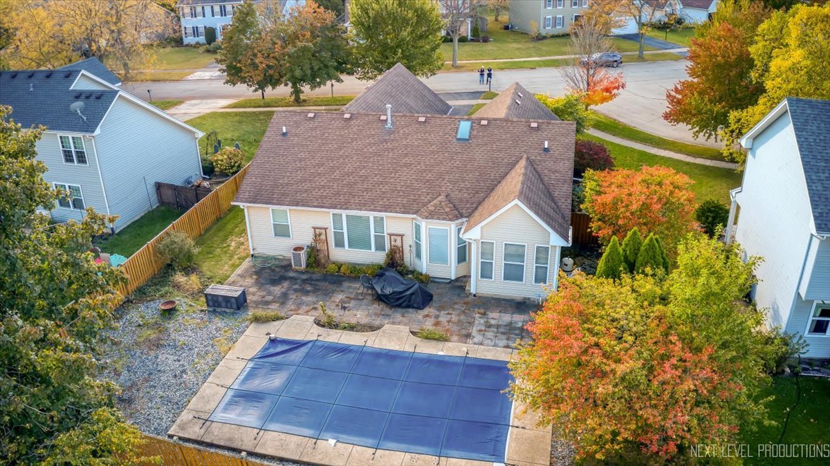 616 Briarwood Lane, Oswego, IL 60543