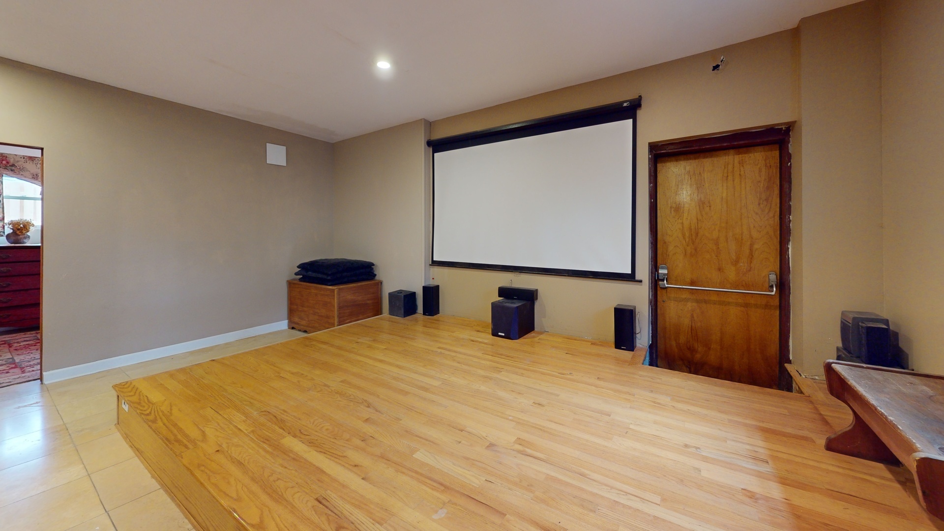 315 E Union Avenue, Wheaton, IL 60187