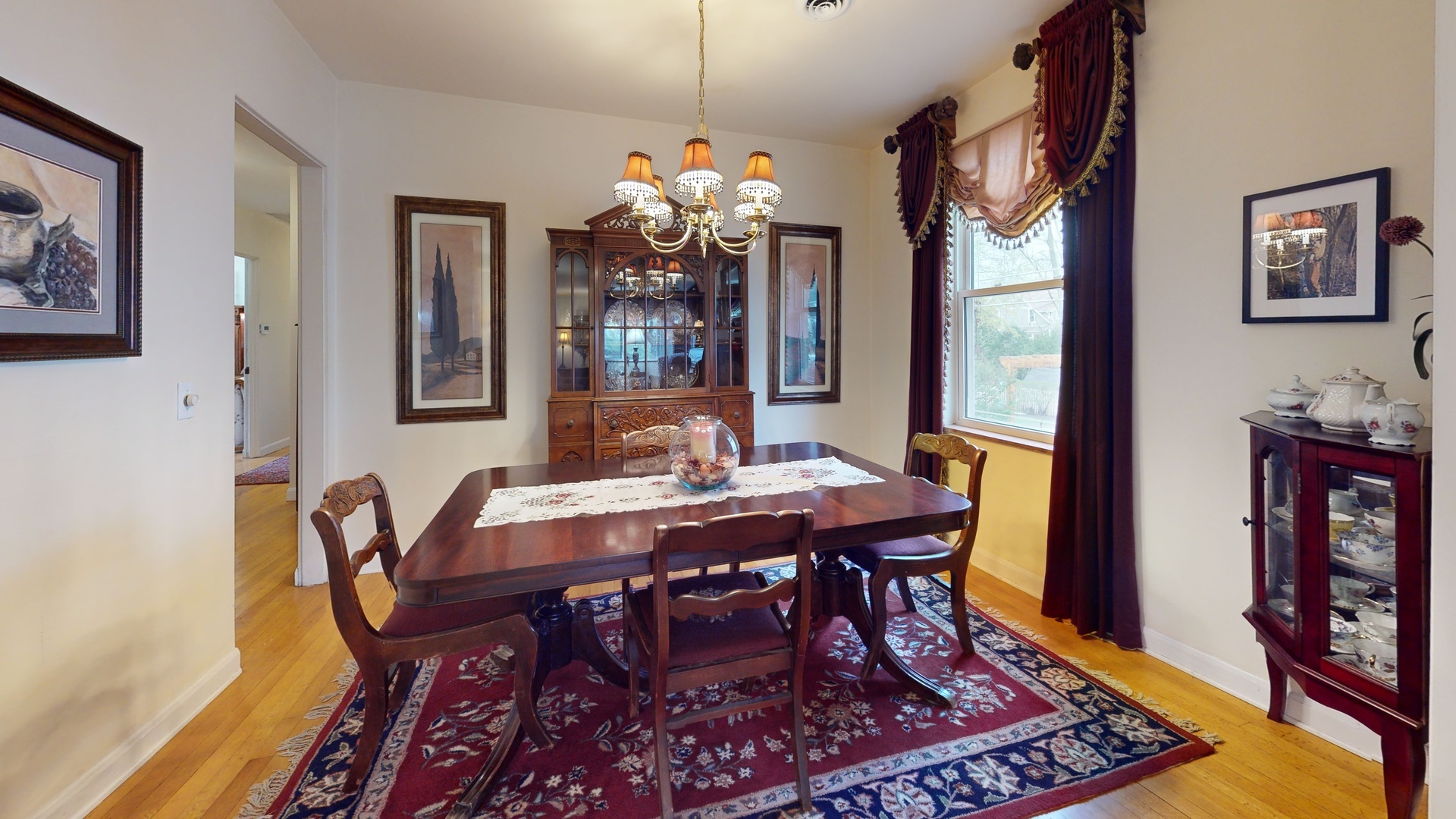 315 E Union Avenue, Wheaton, IL 60187