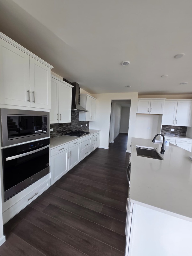 1979 Norwich Lane, Bolingbrook, IL 60490