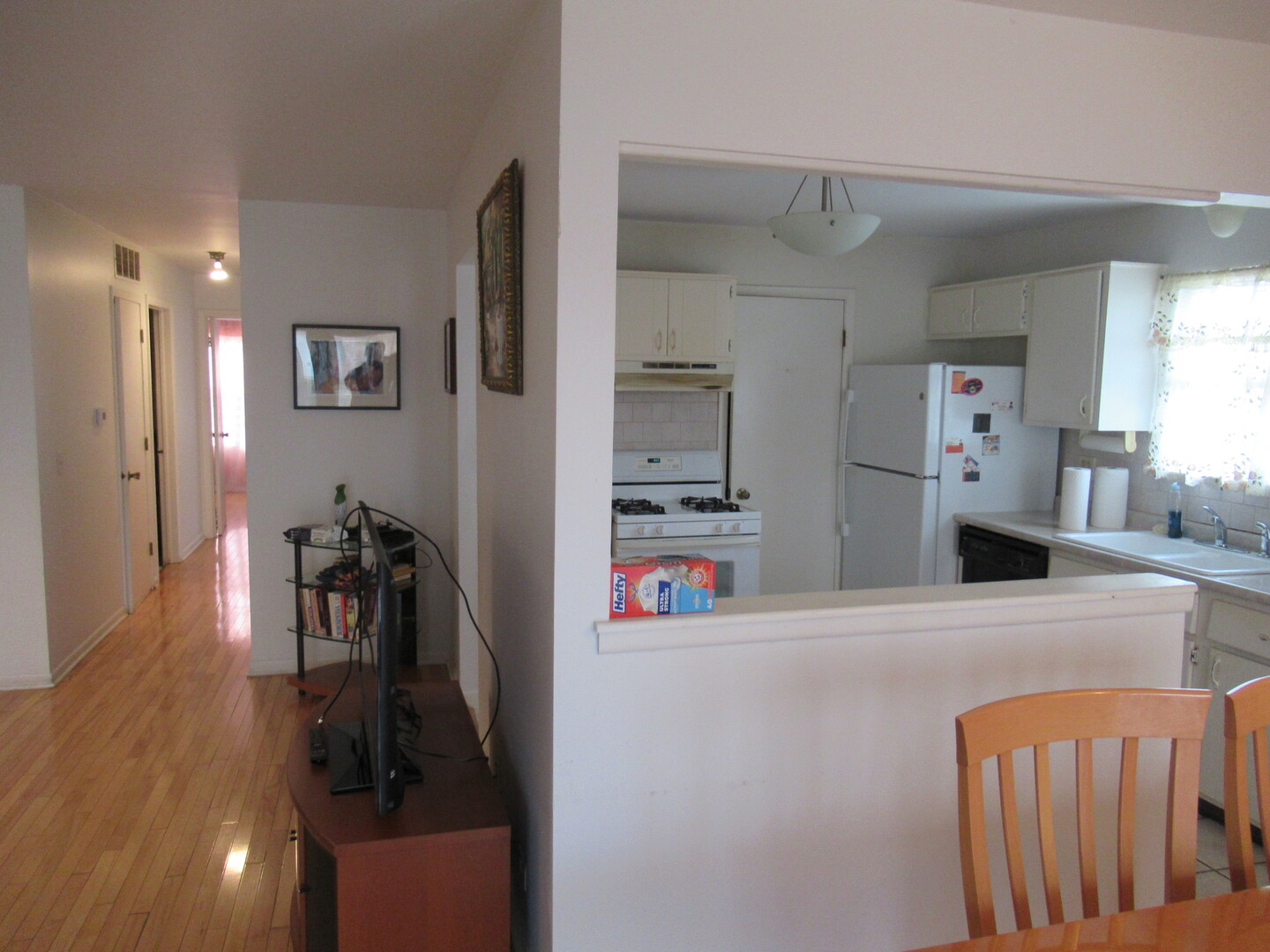 1050 Driftwood Court #B1, Wheeling, IL 60090