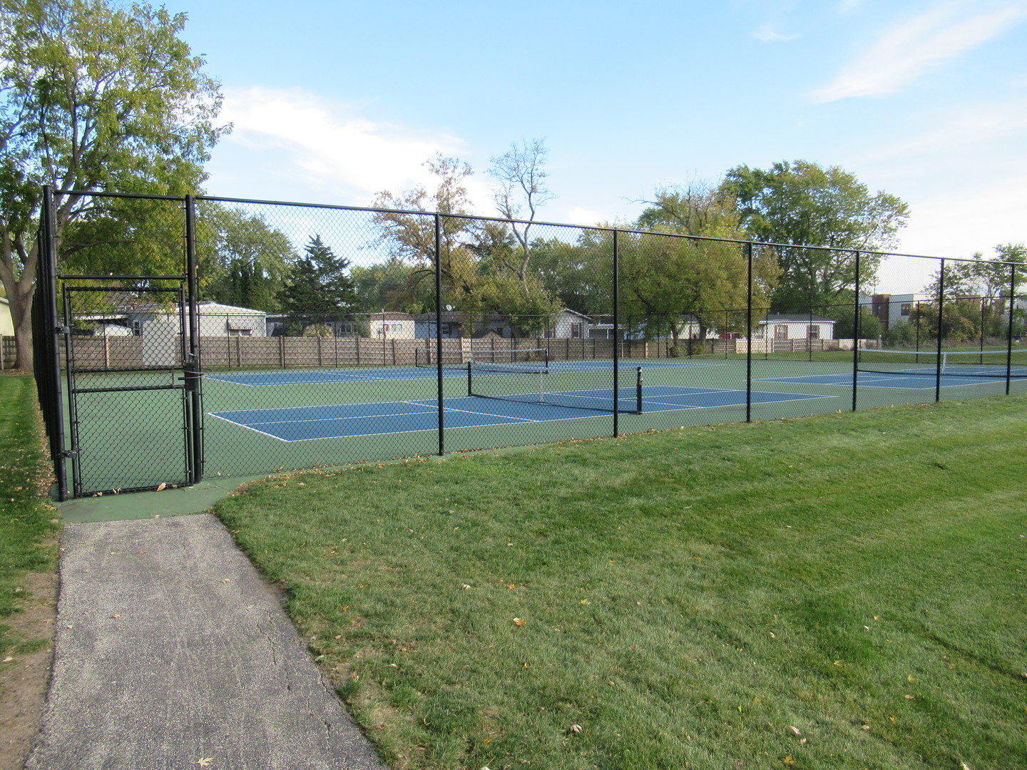 1050 Driftwood Court #B1, Wheeling, IL 60090