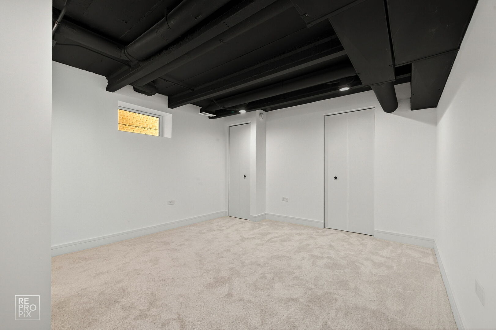 5044 N Merrimac Avenue, Chicago, IL 60630