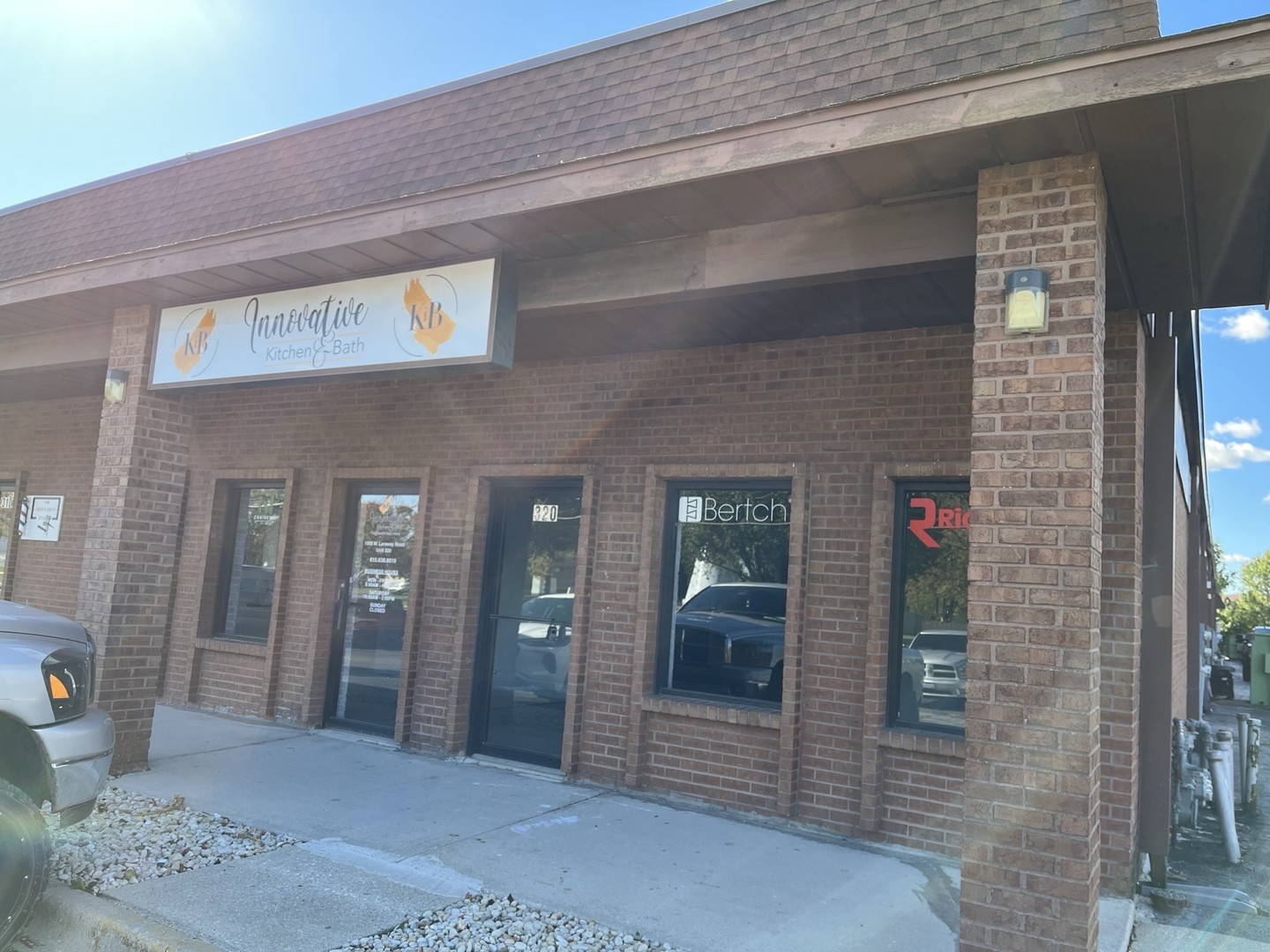 1004 W Laraway Road, New Lenox, IL 60451