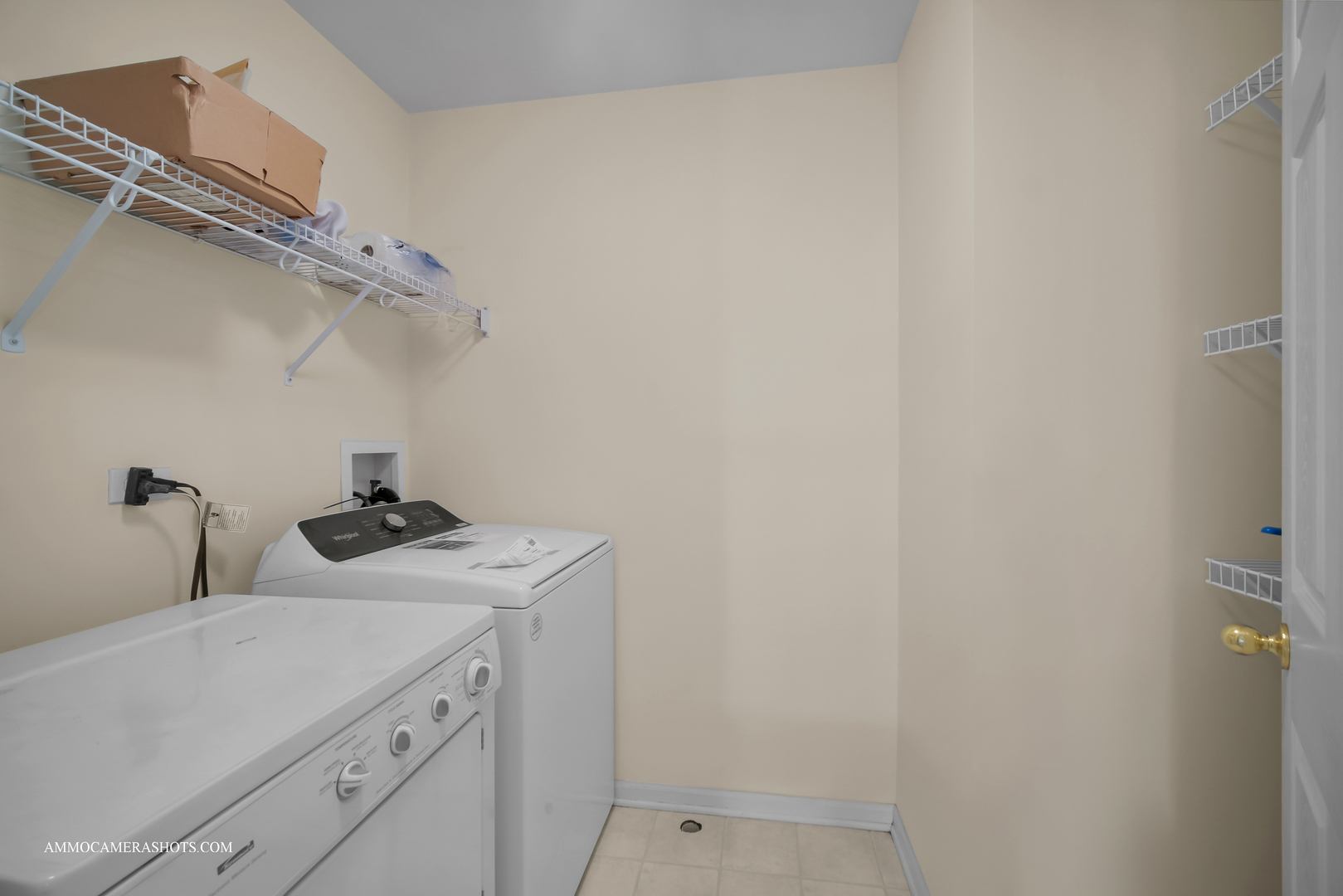 2295 STOUGHTON Drive, Aurora, IL 60502