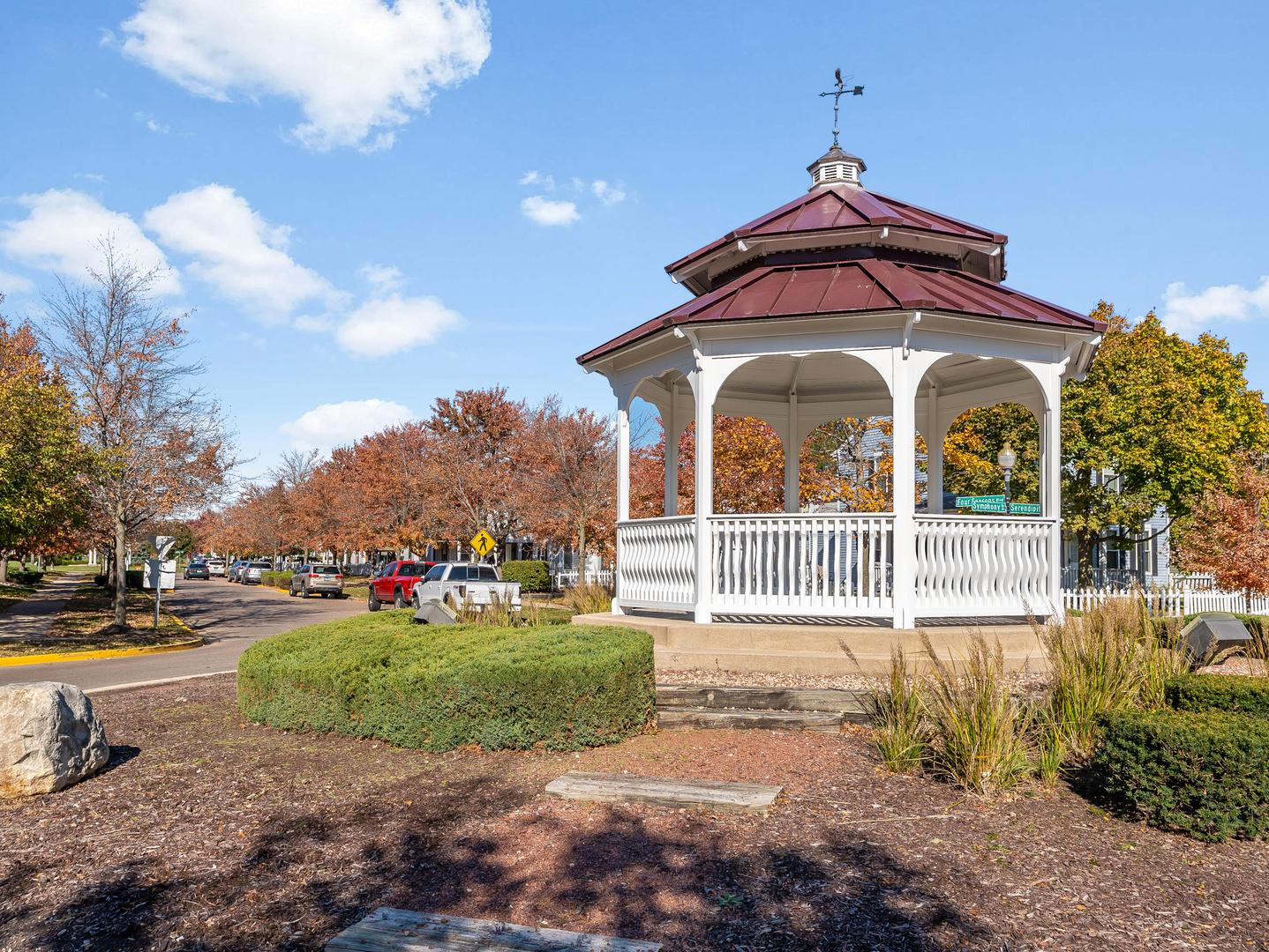 1053 SYMPHONY Drive, Aurora, IL 60504