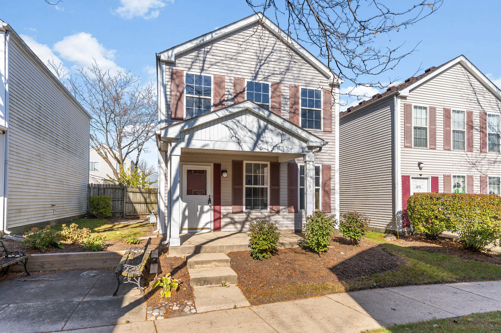 1053 SYMPHONY Drive, Aurora, IL 60504