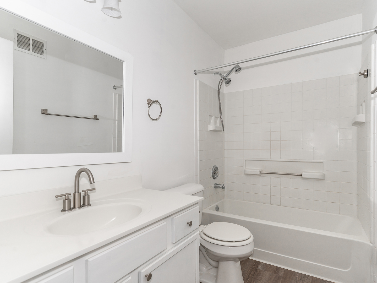 1053 SYMPHONY Drive, Aurora, IL 60504