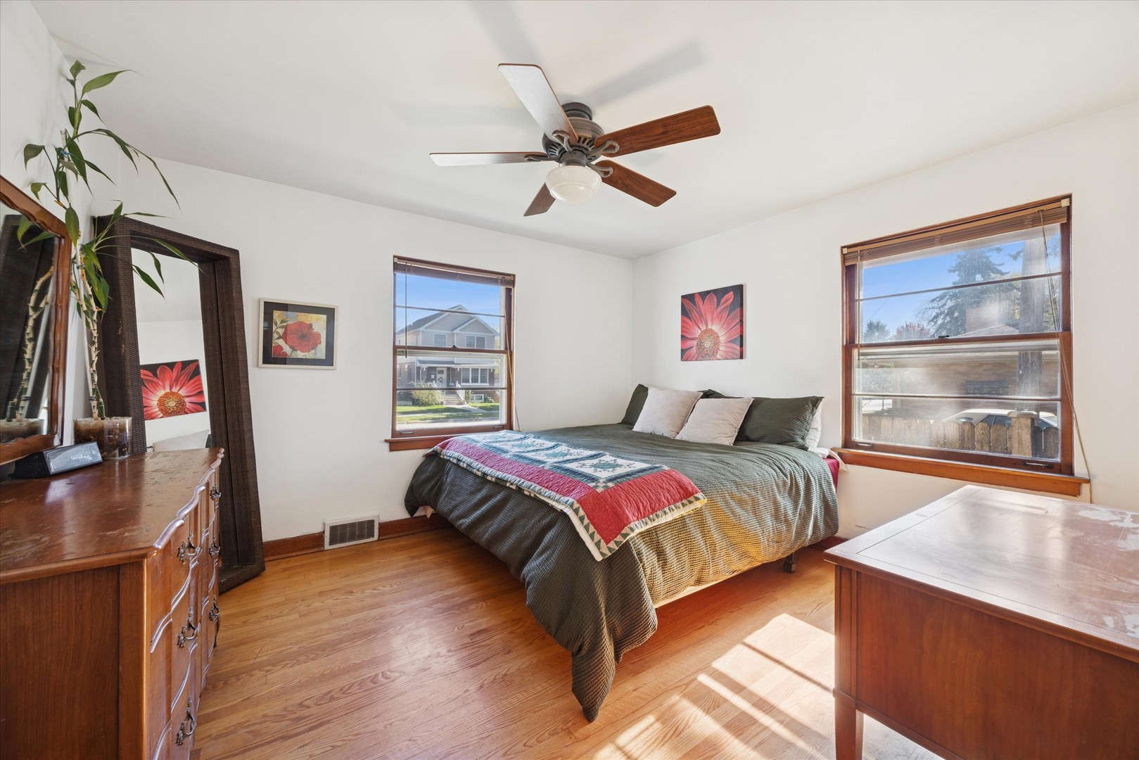 3334 PRAIRIE Avenue, Brookfield, IL 60513