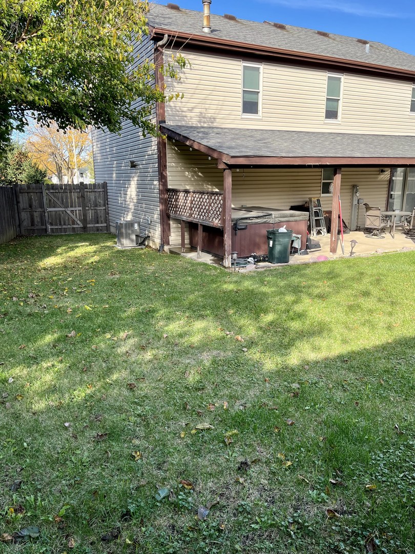 425 Beechwood Drive, Westmont, IL 60559