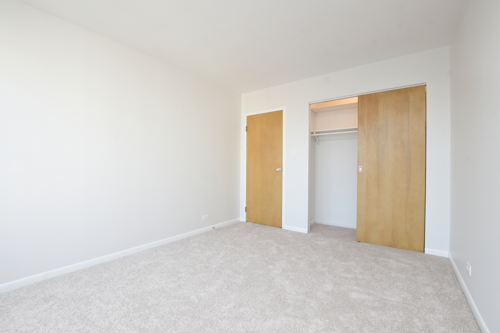 1333 W TOUHY Avenue #301, Park Ridge, IL 60068