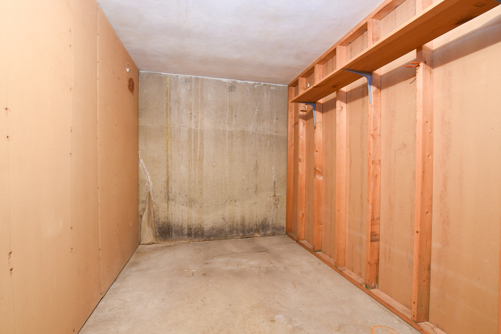 1333 W TOUHY Avenue #301, Park Ridge, IL 60068